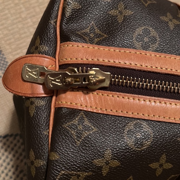 Very good preloved Louis Vuitton Sac Souple - Picture 8 of 16